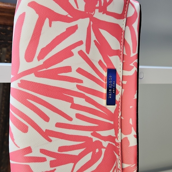 Kate Spade Pink and White Crossbody Bag - Picture 2 of 5